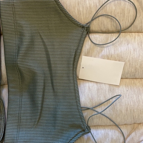 2 piece top and shorts set - Picture 3 of 5